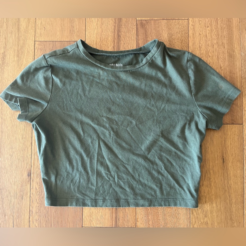 Wild Fable Olive Short Sleeve Tee